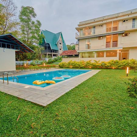Glen Castle Vagamon Pool Resort By Voye Homes 외부 사진