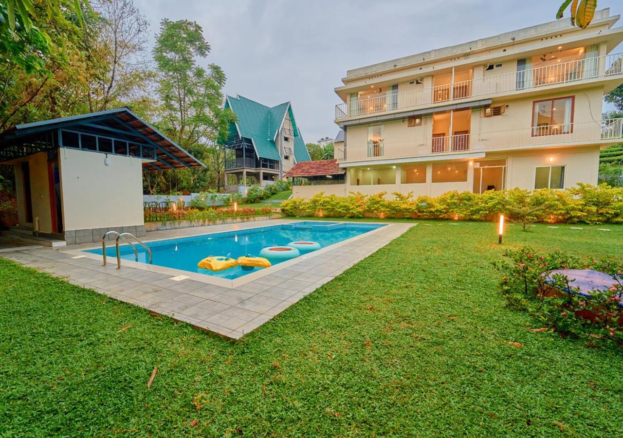 Glen Castle Vagamon Pool Resort By Voye Homes 외부 사진