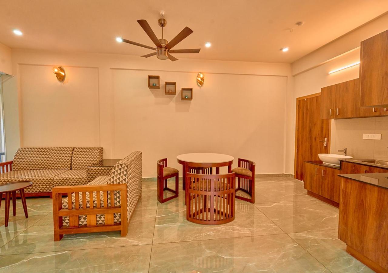 Glen Castle Vagamon Pool Resort By Voye Homes 외부 사진