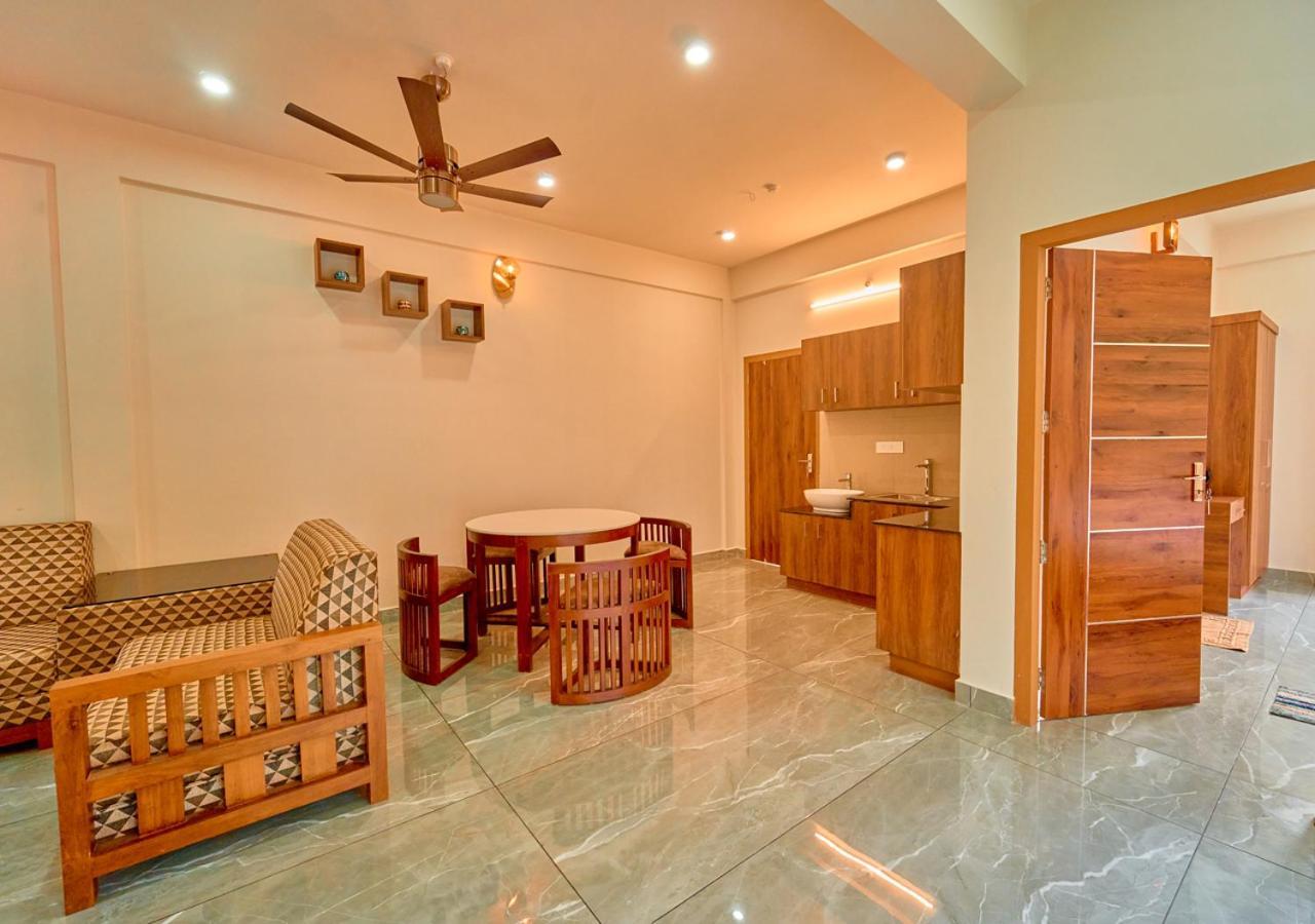Glen Castle Vagamon Pool Resort By Voye Homes 외부 사진