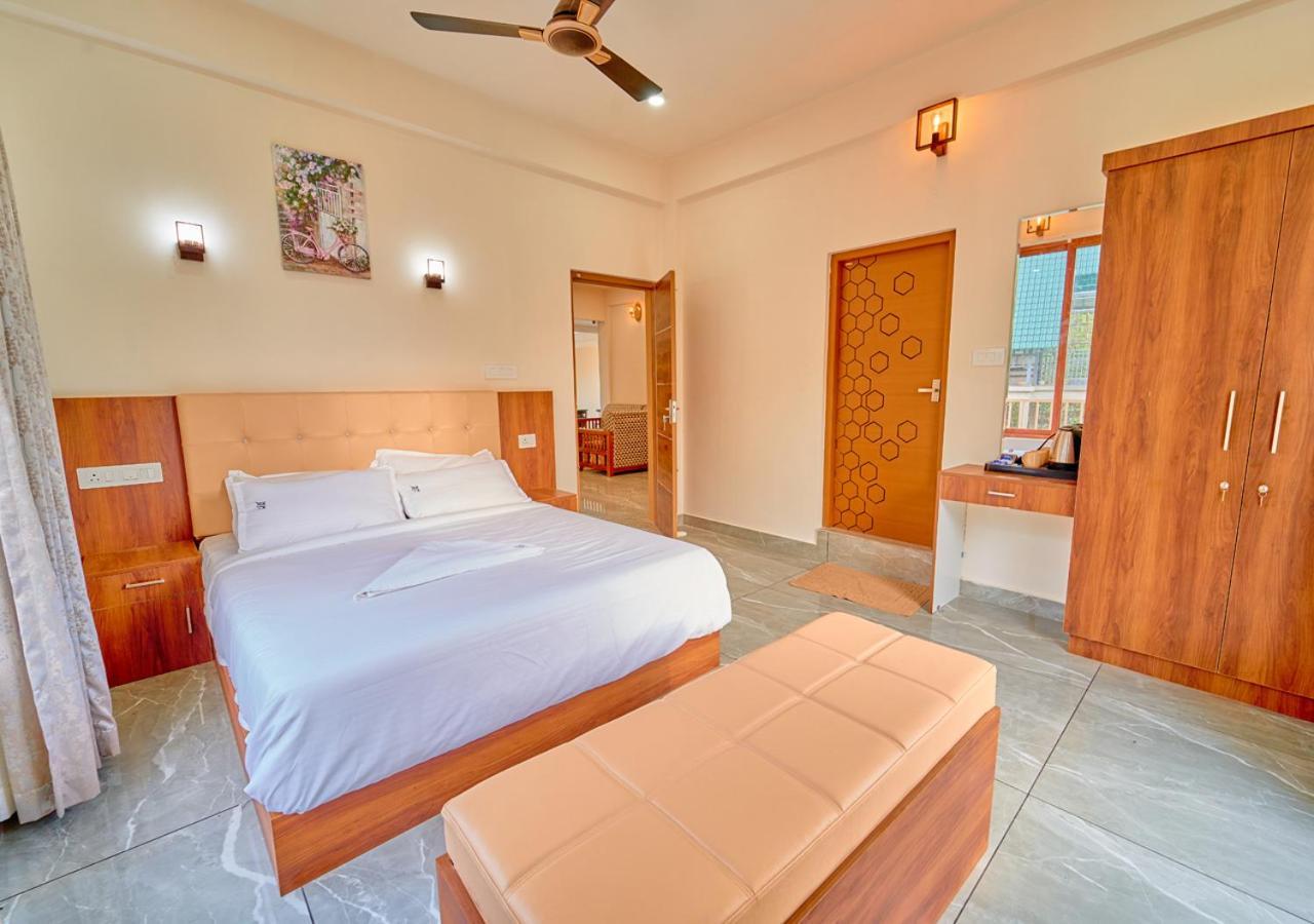 Glen Castle Vagamon Pool Resort By Voye Homes 외부 사진