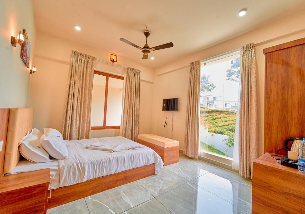 Glen Castle Vagamon Pool Resort By Voye Homes 외부 사진