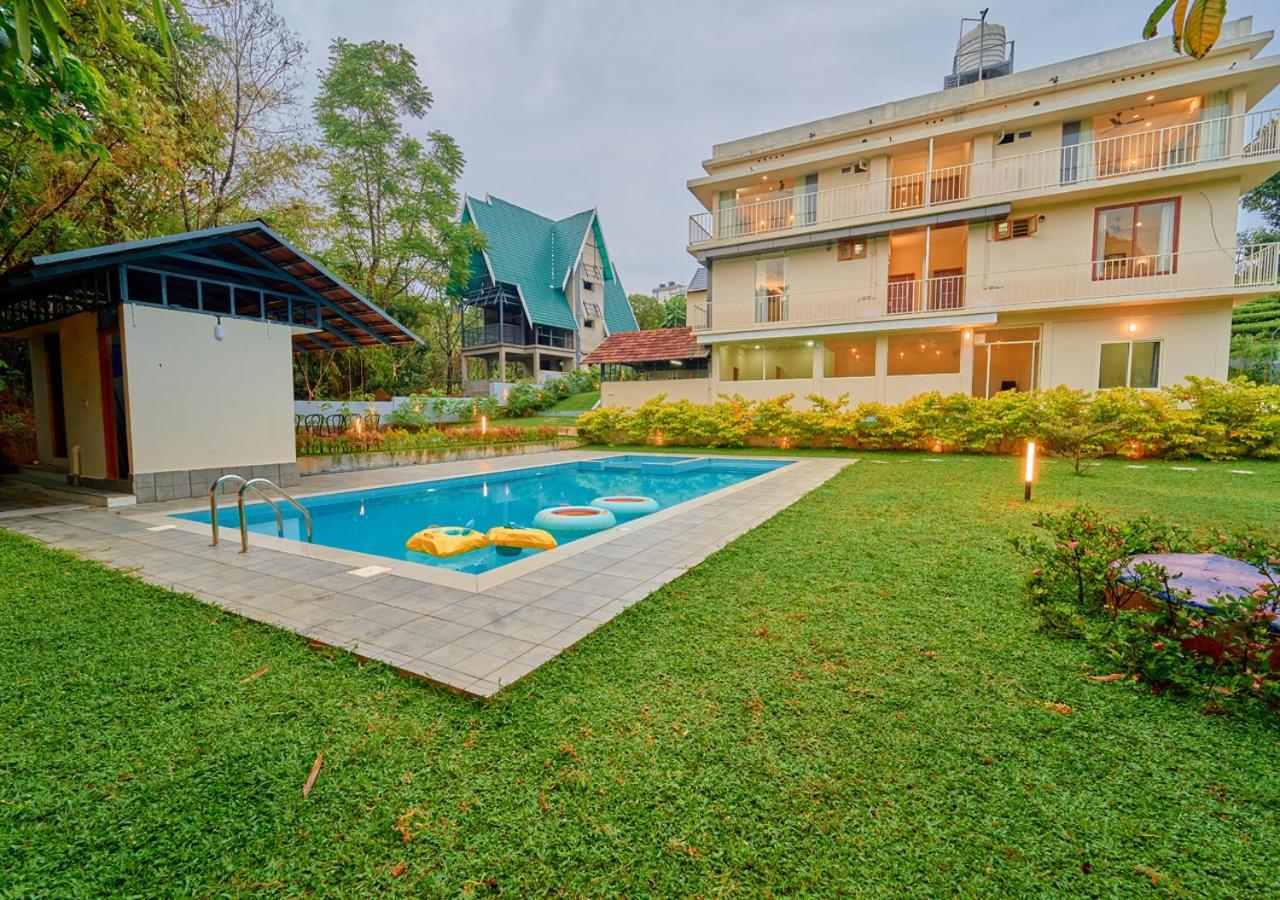 Glen Castle Vagamon Pool Resort By Voye Homes 외부 사진