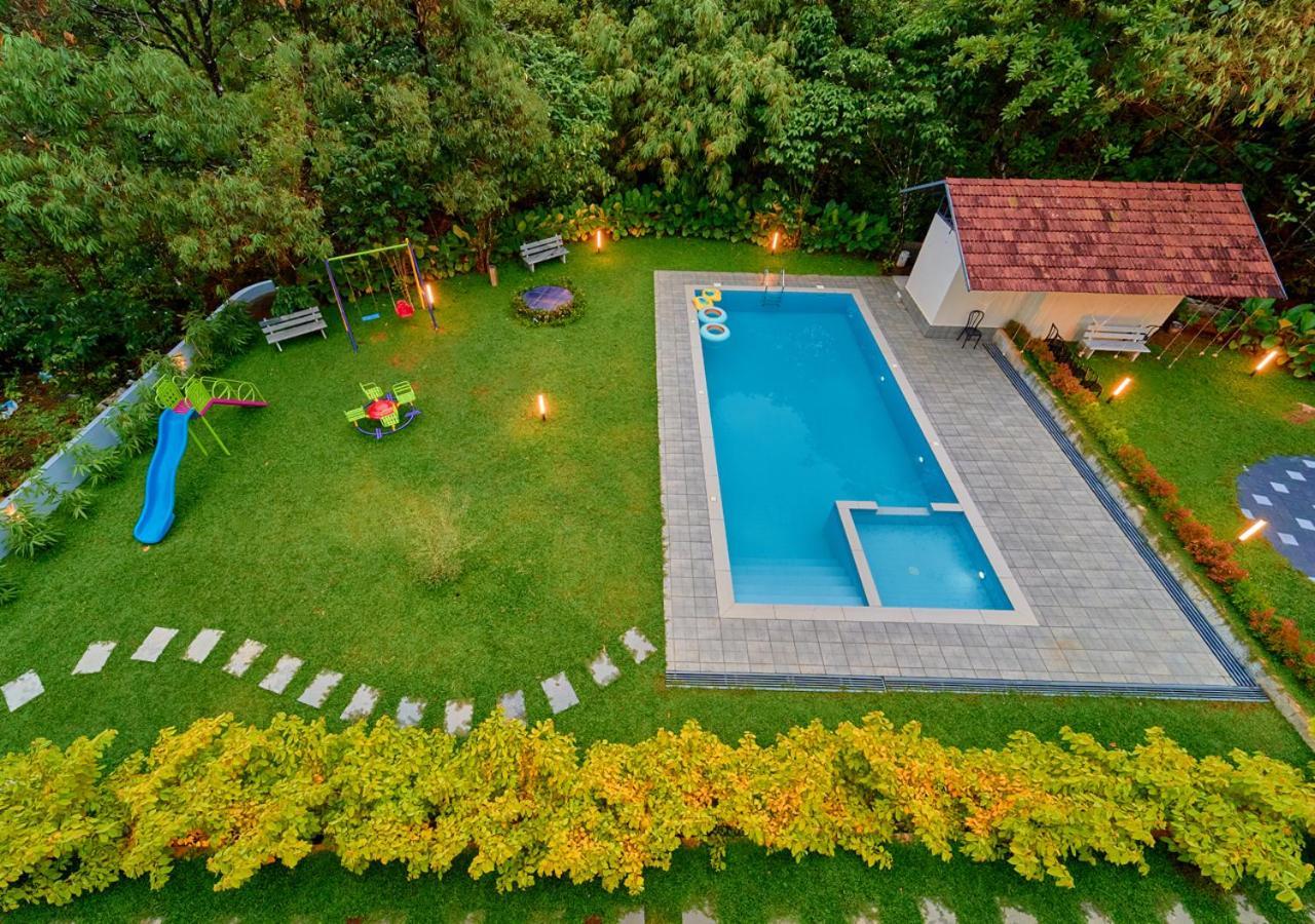 Glen Castle Vagamon Pool Resort By Voye Homes 외부 사진