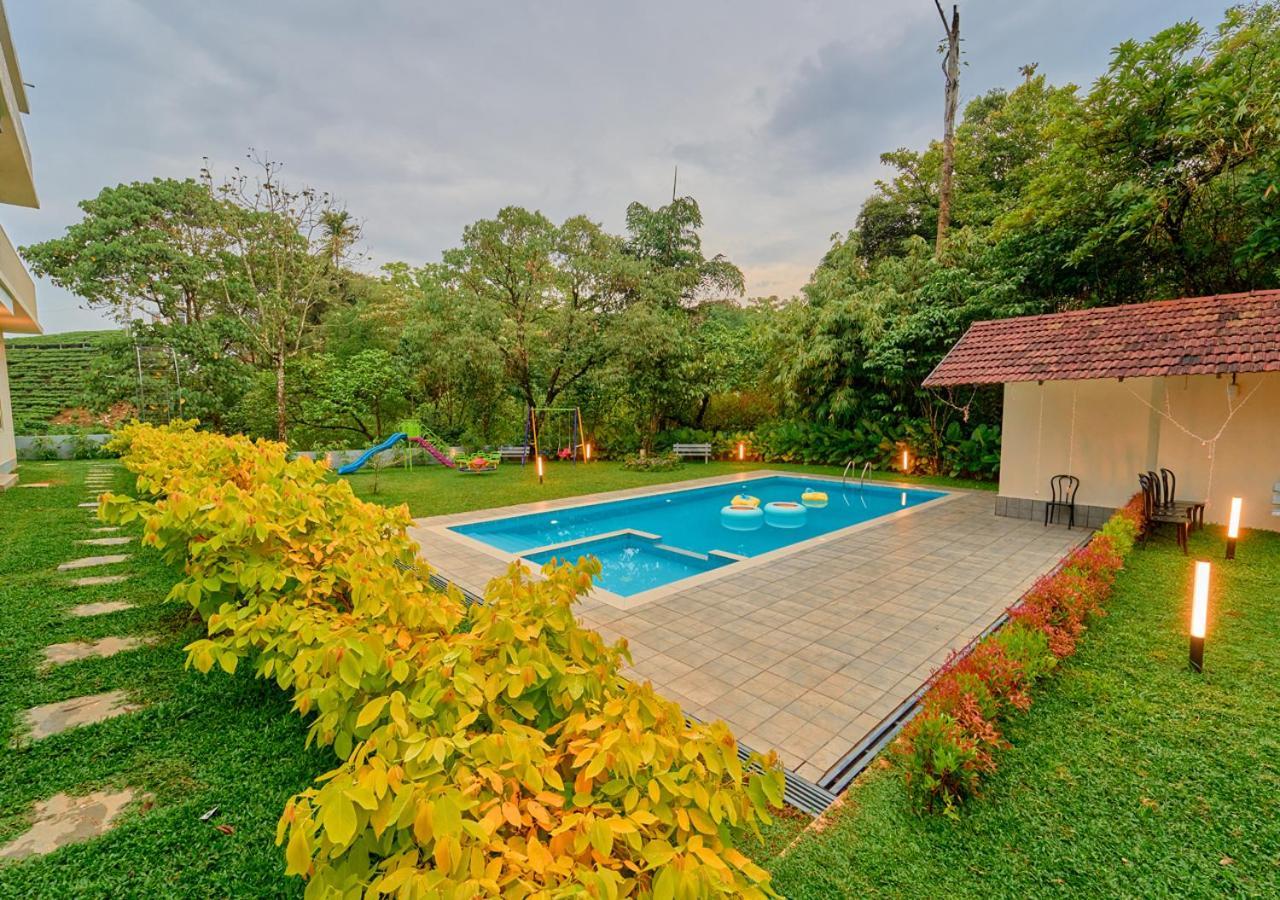 Glen Castle Vagamon Pool Resort By Voye Homes 외부 사진